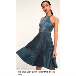 Lulu’s Ryse Pia Blue Gray Satin Halter Midi Dress